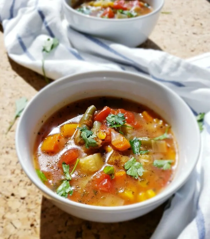 The BEST Pressure Cooker Vegetable Soup